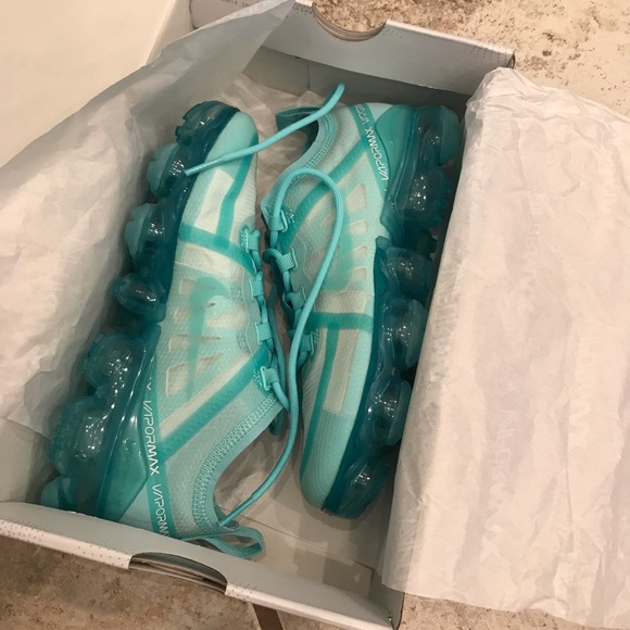 Nike Shoes - Nike vapormax